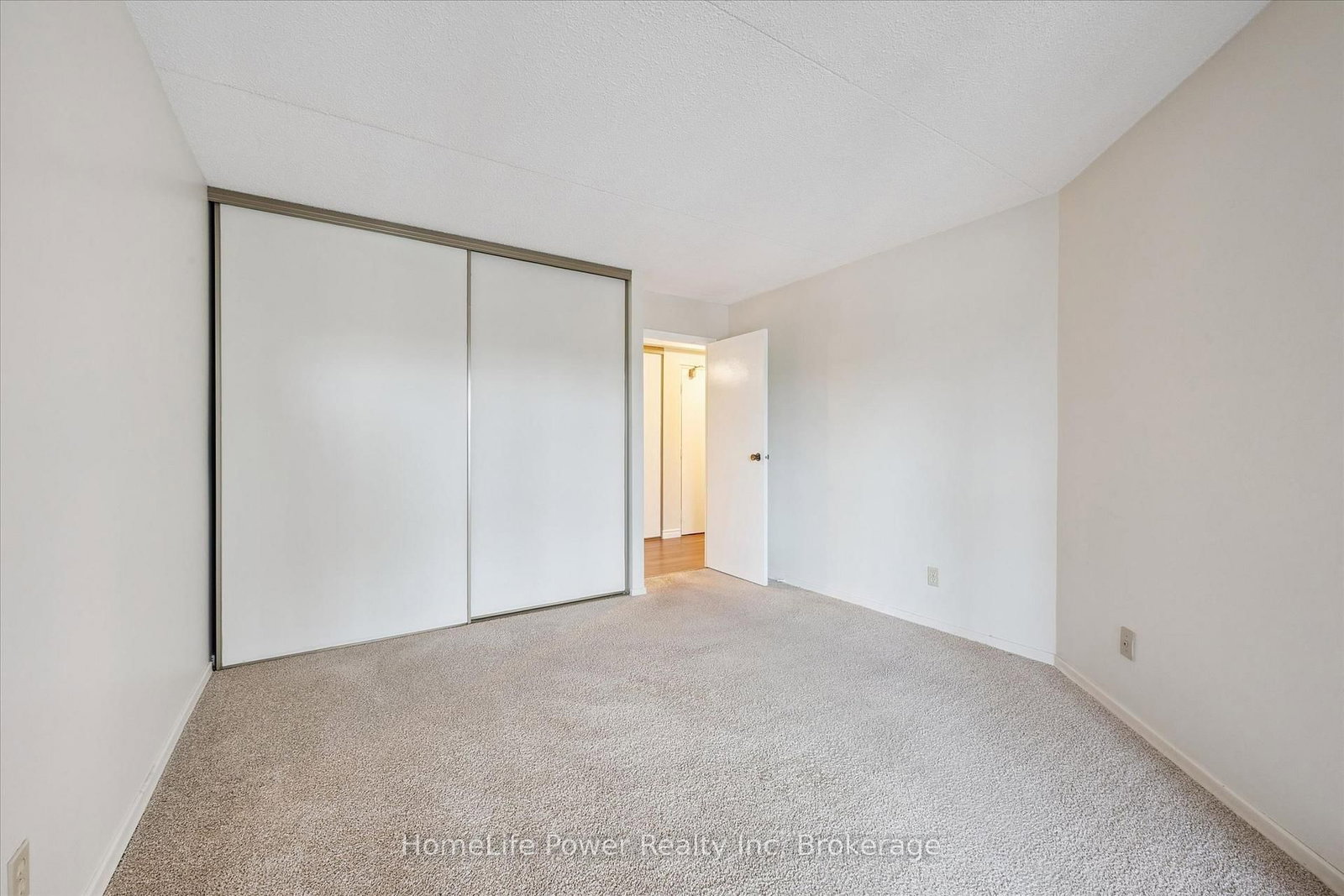 22 Marilyn Drive • #402 • Guelph, ON photo 22