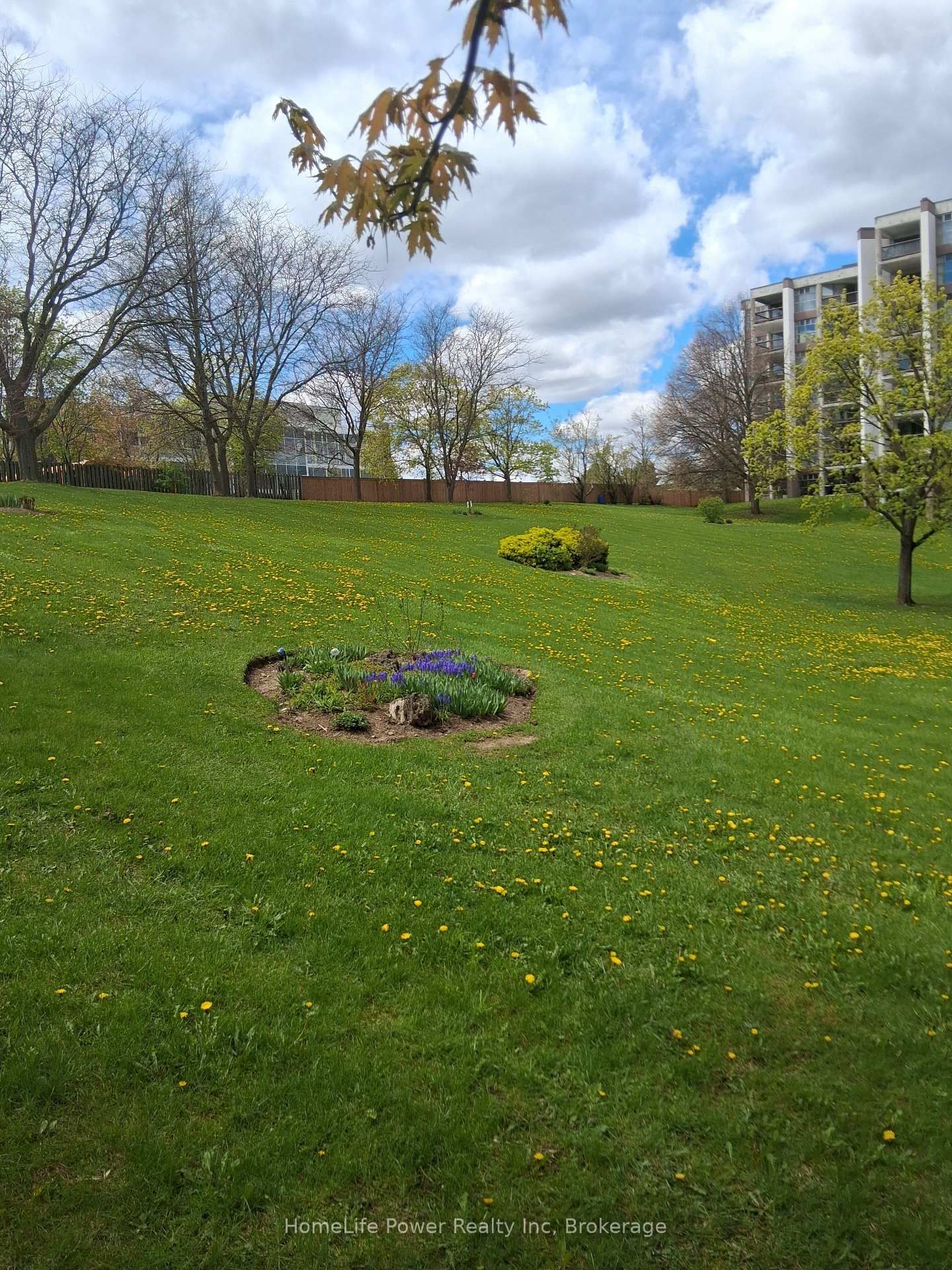 22 Marilyn Drive • #402 • Guelph, ON photo 31