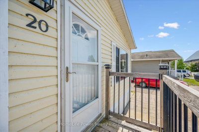 20 Elm Street • Puslinch, ON photo 5
