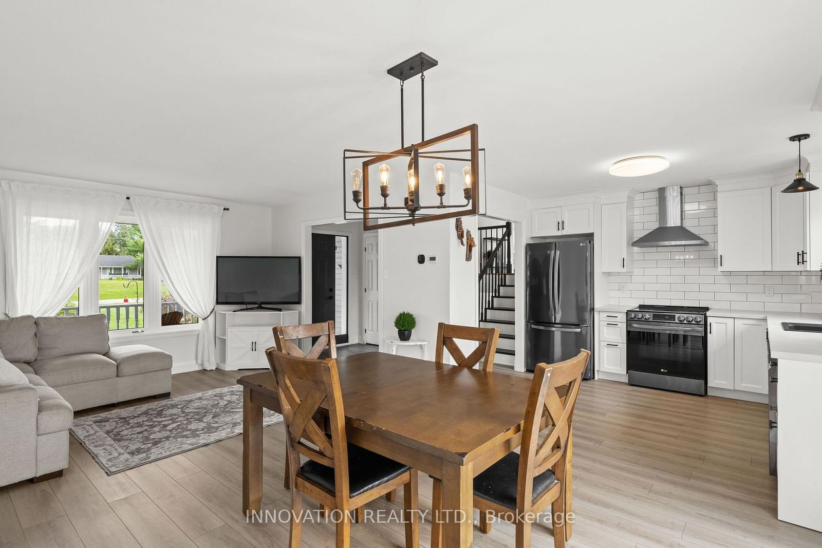 281 Greystone Crescent • Almonte, ON photo 11