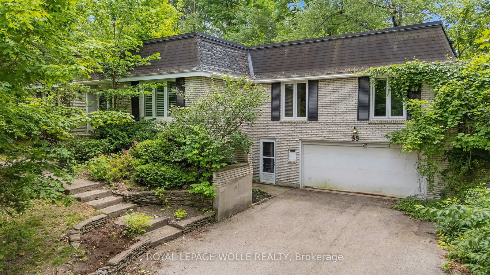 35 Maple Hill Drive • Kitchener, ON photo 2