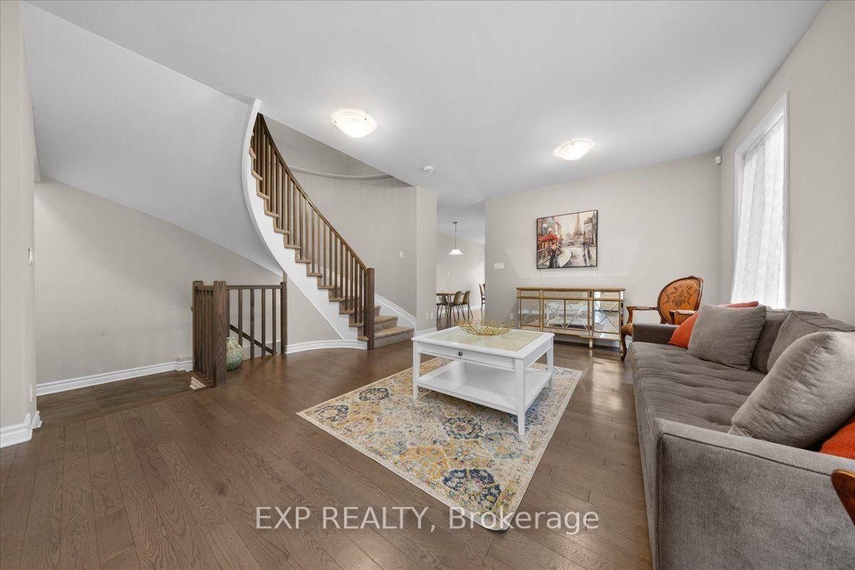 10 Duncanville Street • Russell, ON photo 7
