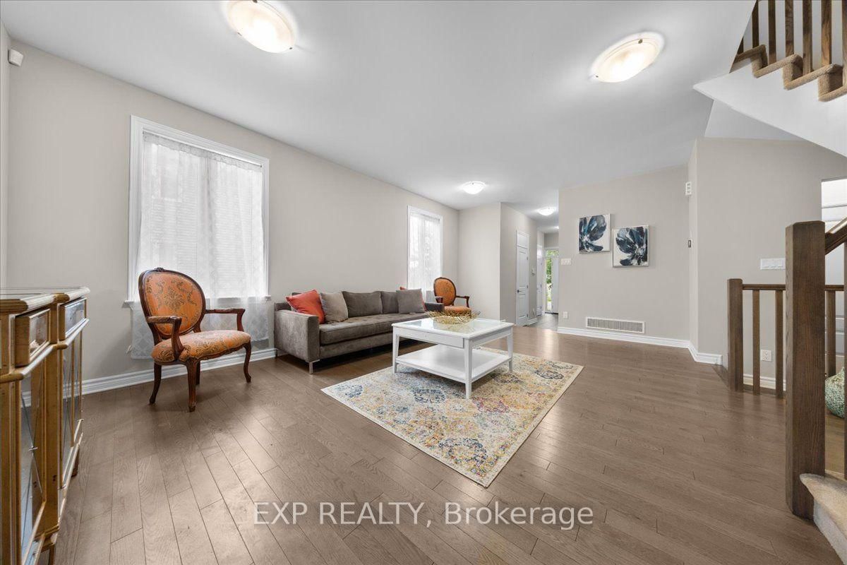 10 Duncanville Street • Russell, ON photo 8