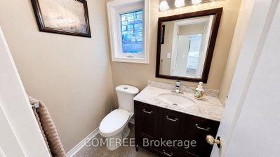 1960 Rolling Brook Drive • Ottawa, ON photo 9