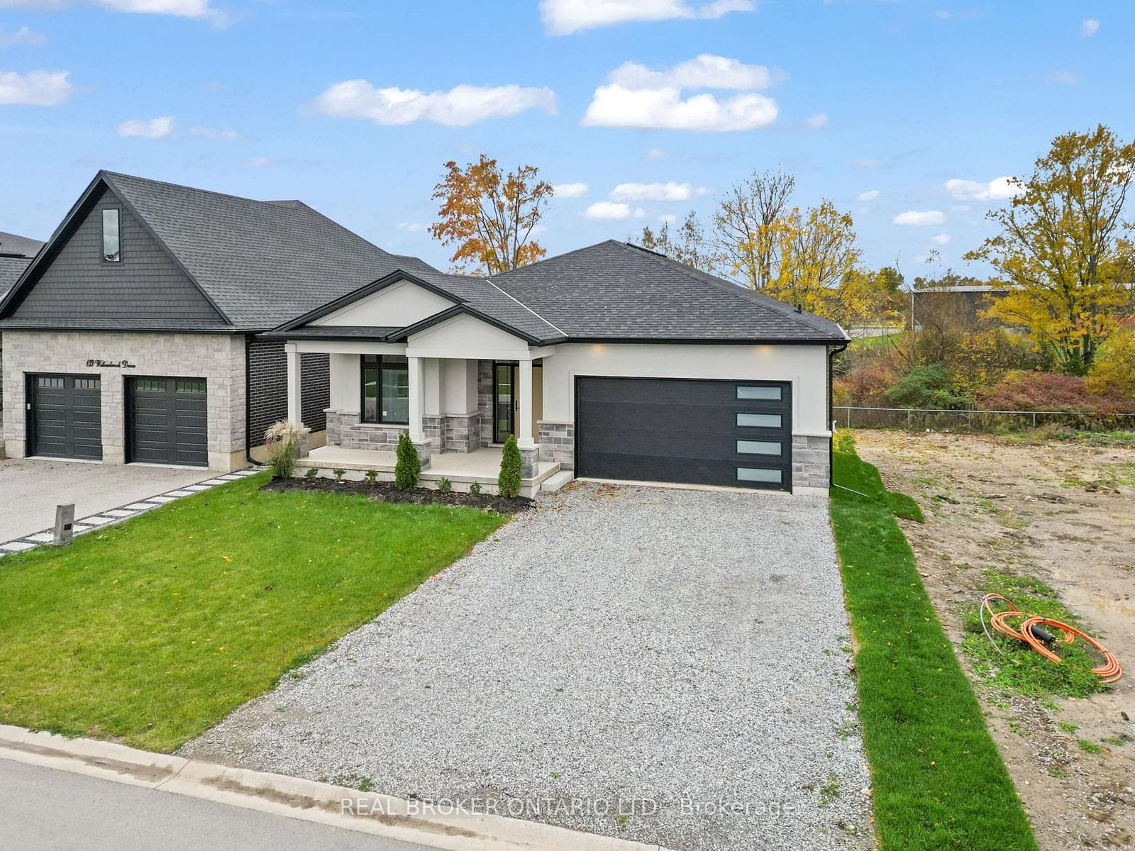 149 Willowbrook Drive • Welland, ON photo 1
