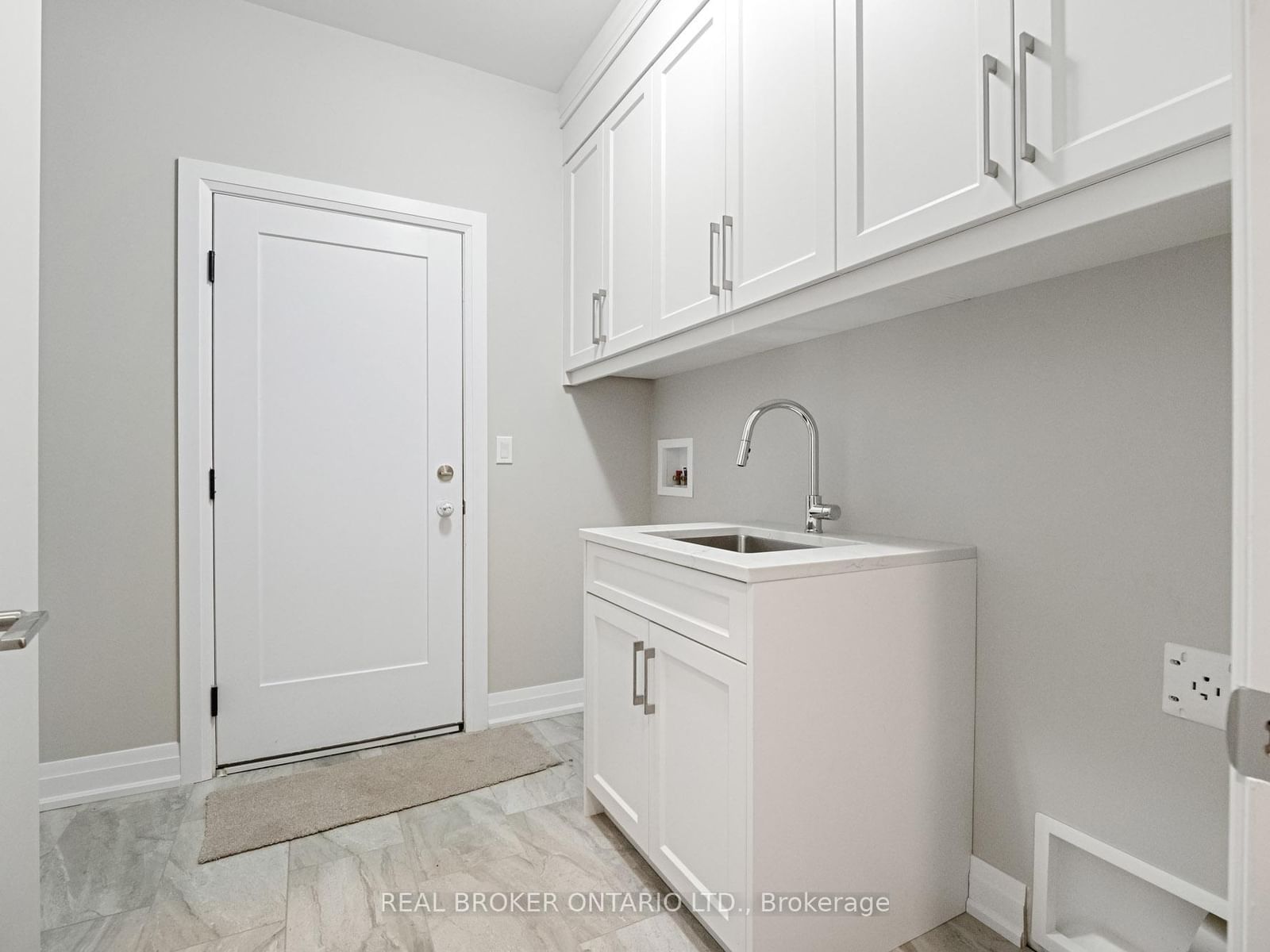 149 Willowbrook Drive • Welland, ON photo 10