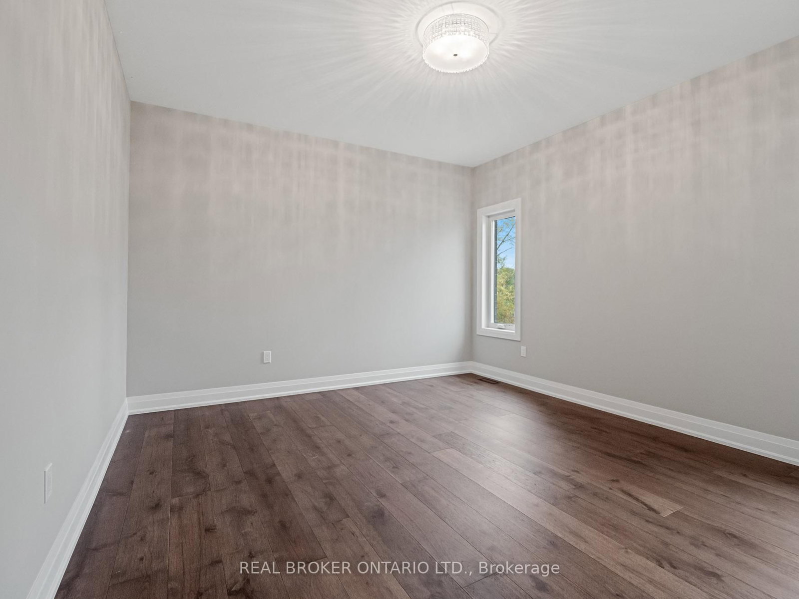 149 Willowbrook Drive • Welland, ON photo 12