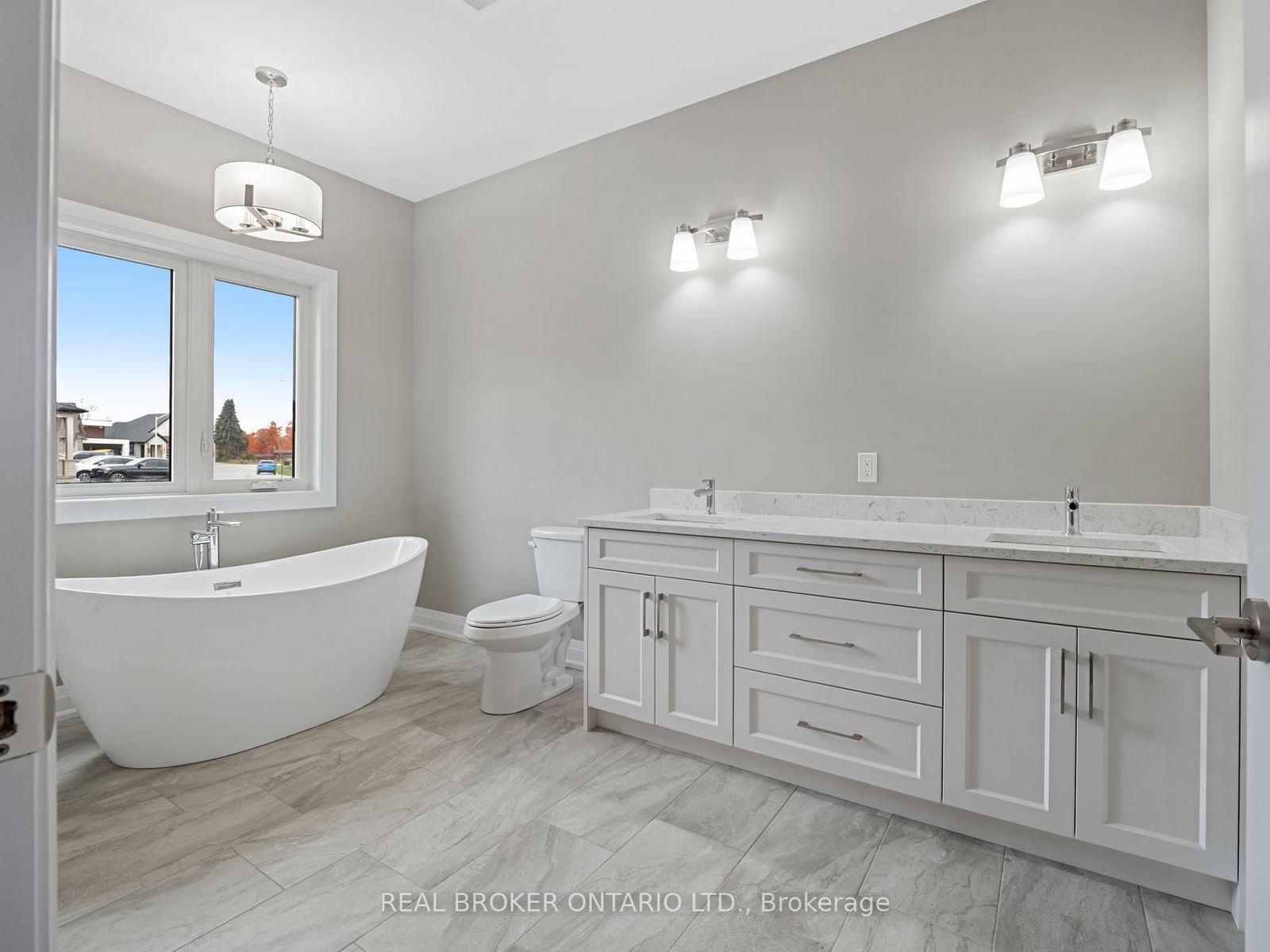 149 Willowbrook Drive • Welland, ON photo 15
