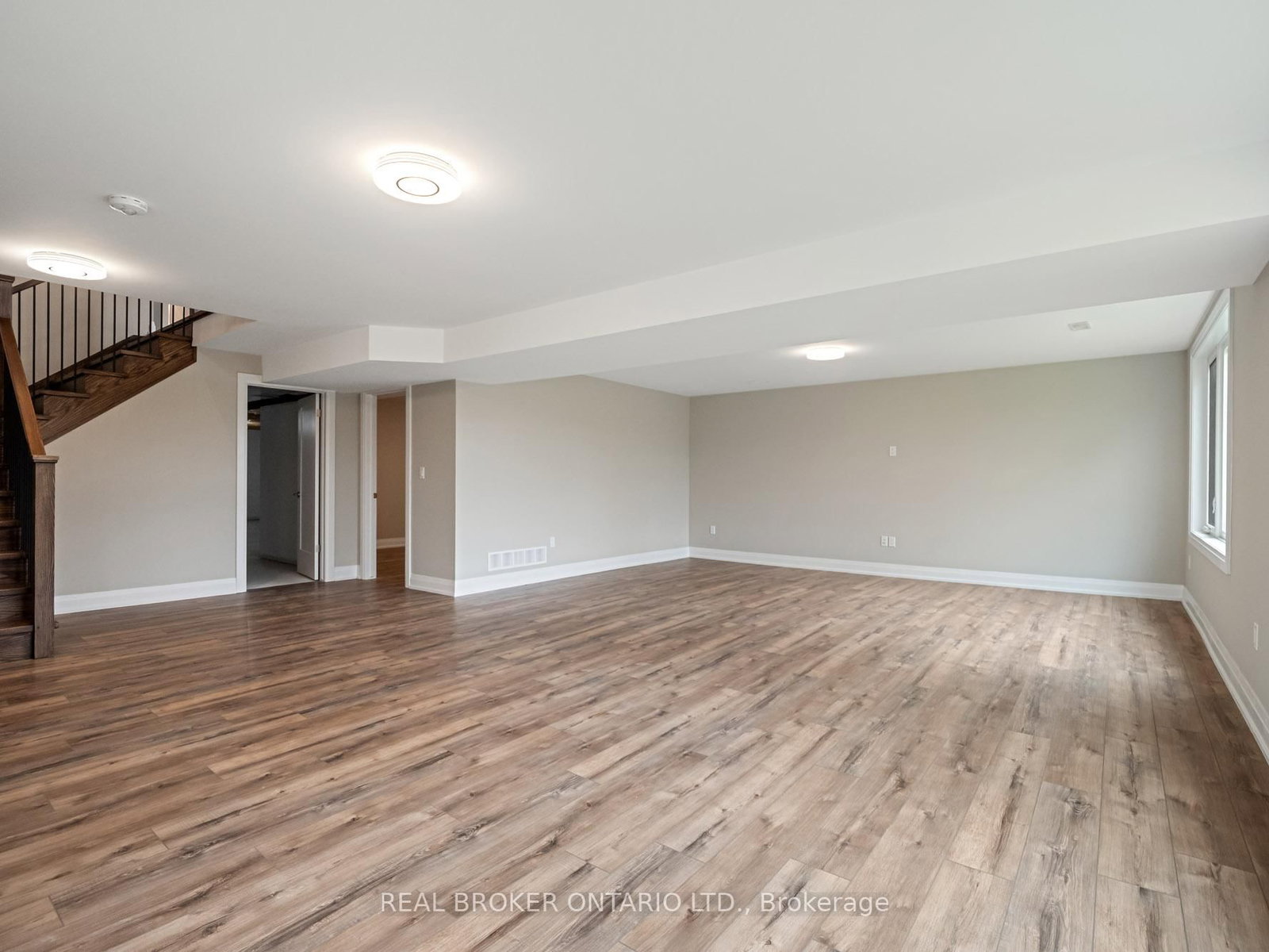 149 Willowbrook Drive • Welland, ON photo 27