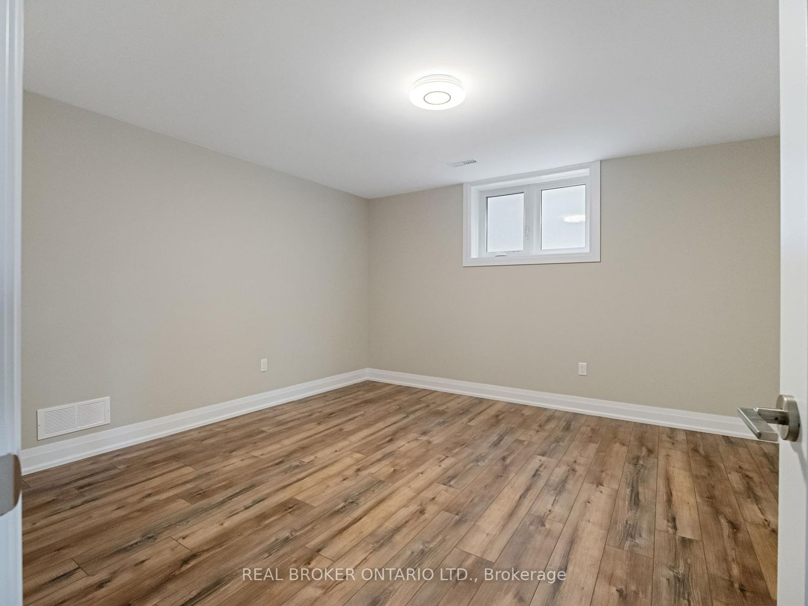 149 Willowbrook Drive • Welland, ON photo 31