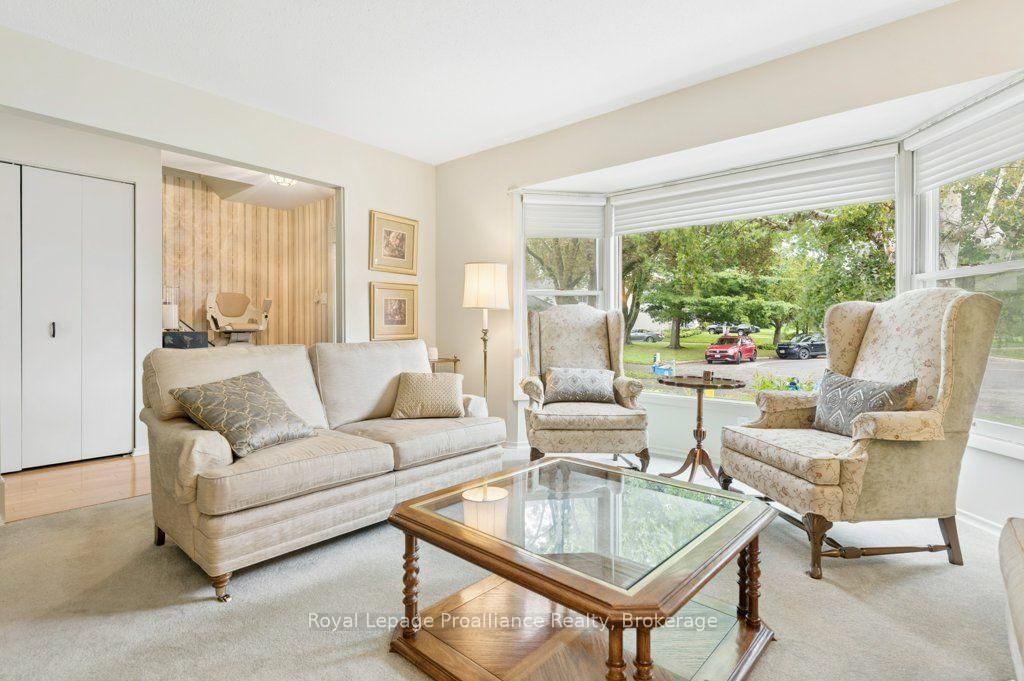 18 Conger Place • Belleville, ON photo 11