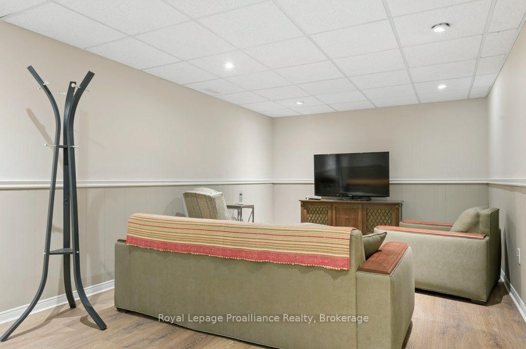 18 Conger Place • Belleville, ON photo 32