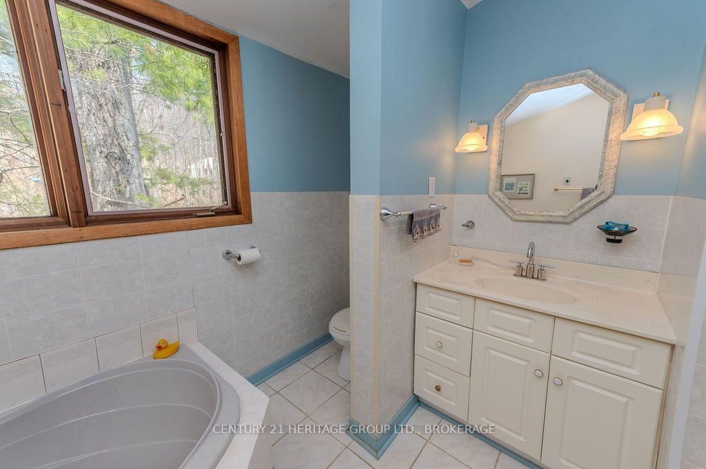 2238 Little Long Lake Road • Sydenham, ON photo 20
