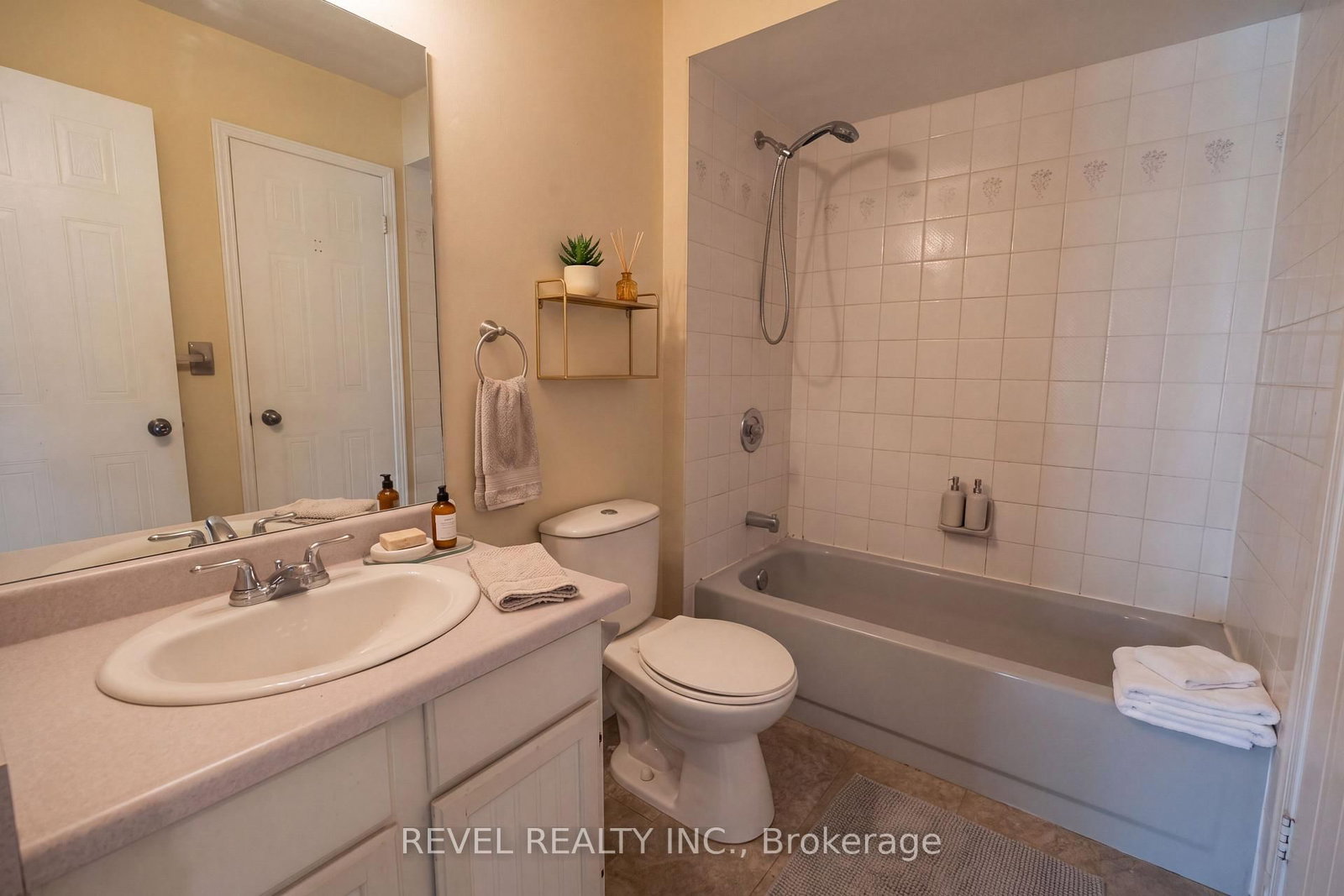 176 TOWERHILL Road • Peterborough, ON photo 17