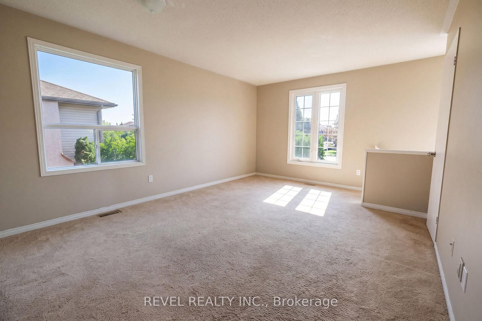 176 TOWERHILL Road • Peterborough, ON photo 6