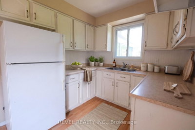 176 TOWERHILL Road • Peterborough, ON photo 8