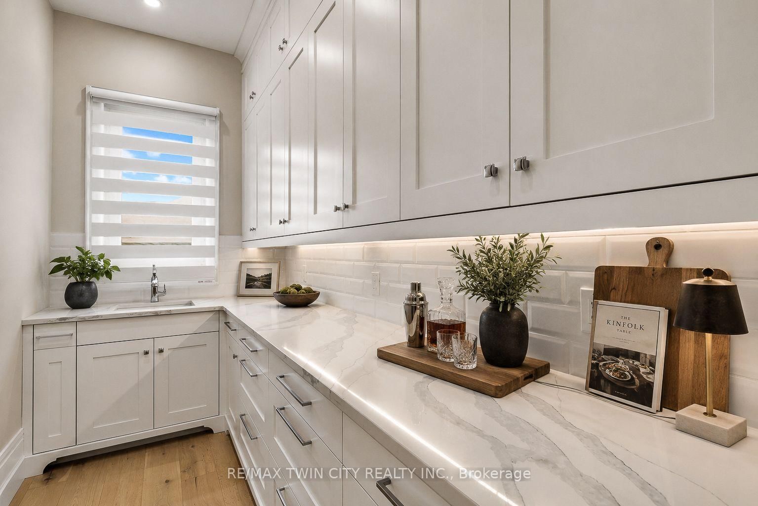 56 Pioneer Ridge Dr, Kitchener, view 19