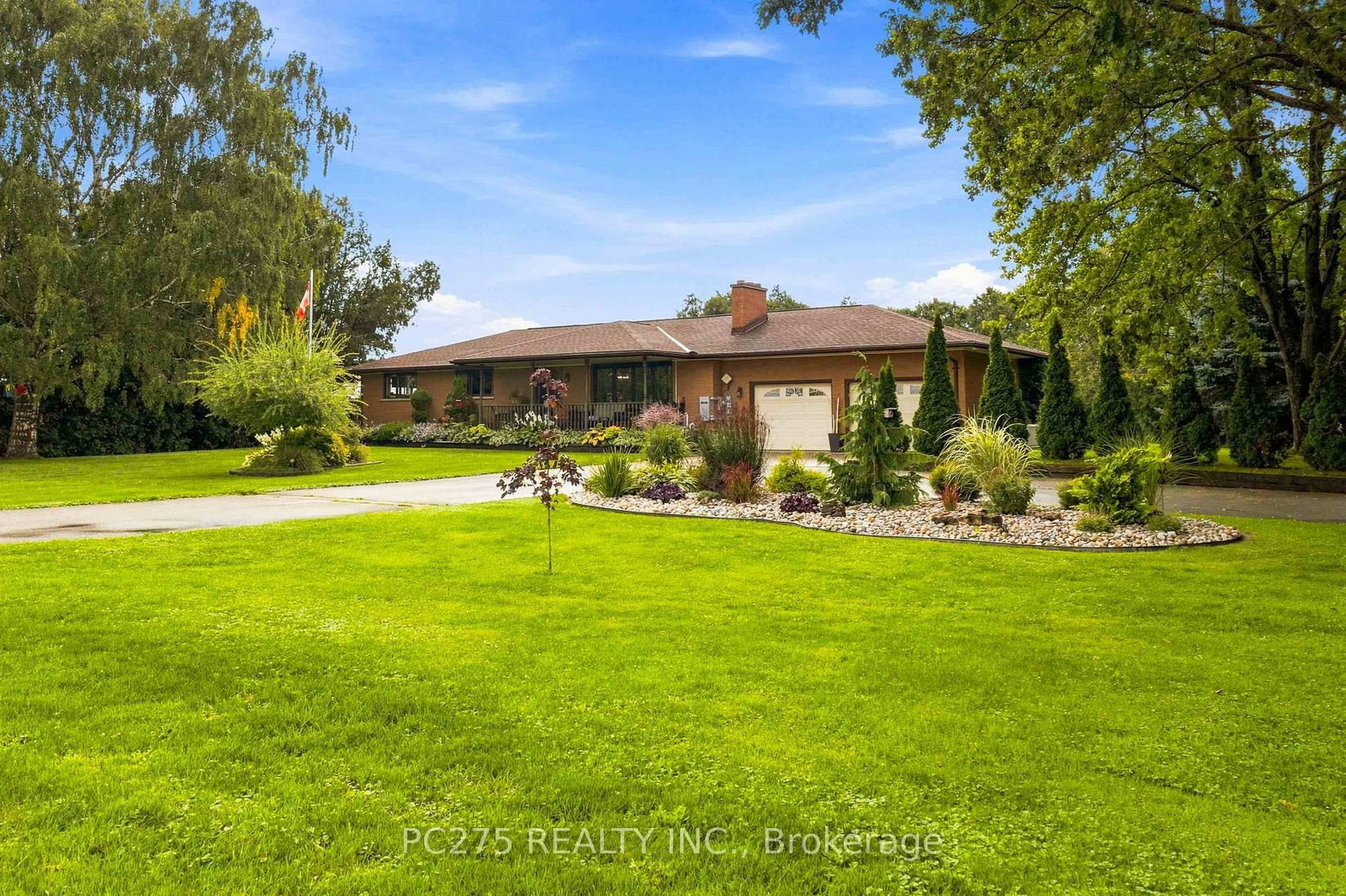 15195 Nine Mile Road • Middlesex Centre, ON photo 4