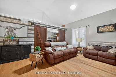 1163 Crumlin Side Road • London East, ON photo 6