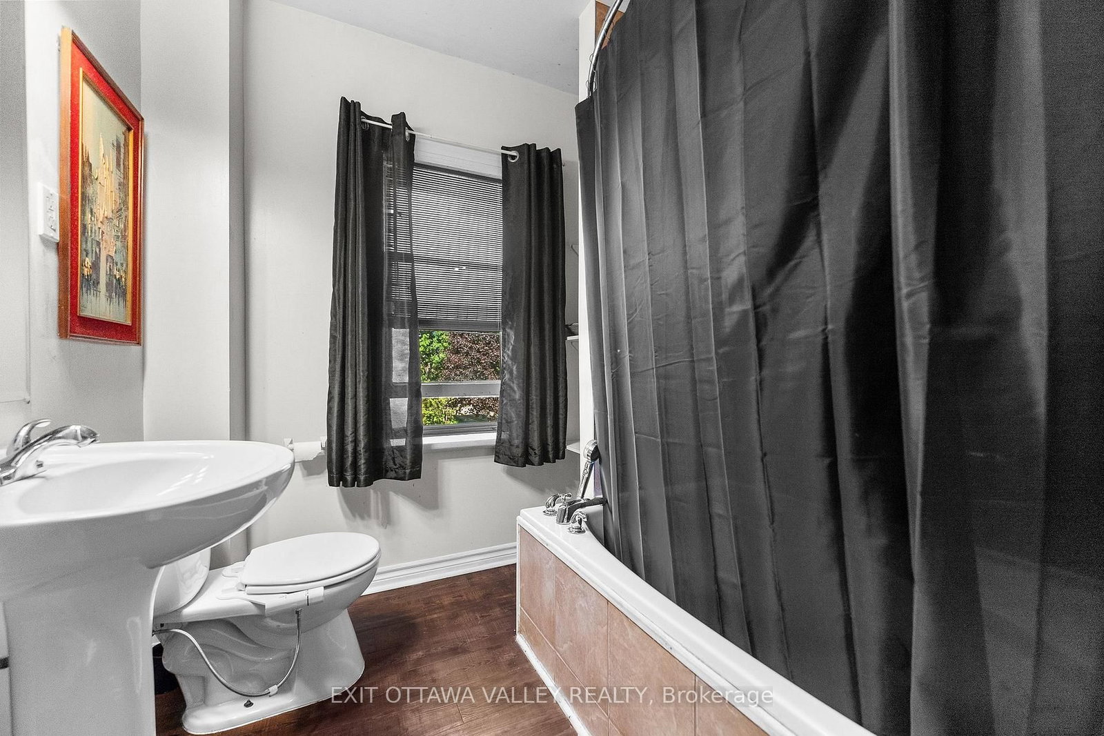 283 & 285 William Street • Pembroke, ON photo 18