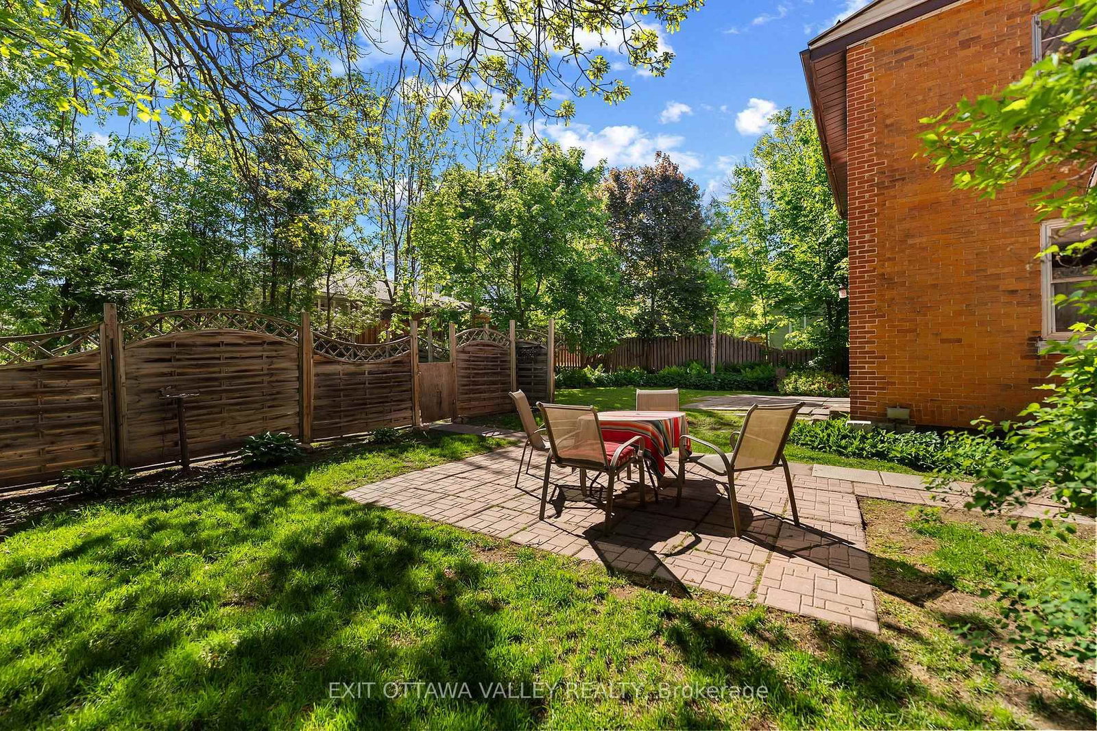 283 & 285 William Street • Pembroke, ON photo 26