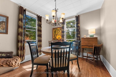 283 & 285 William Street • Pembroke, ON photo 5