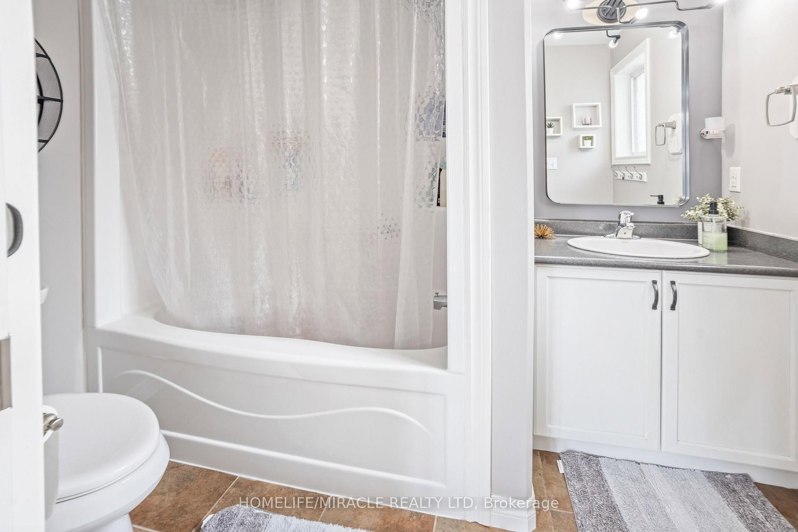 589 Sales Drive • Woodstock, ON photo 19