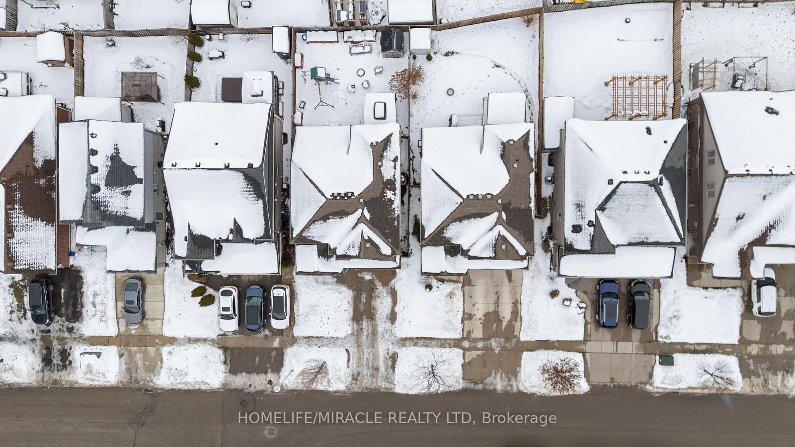 589 Sales Drive • Woodstock, ON photo 3