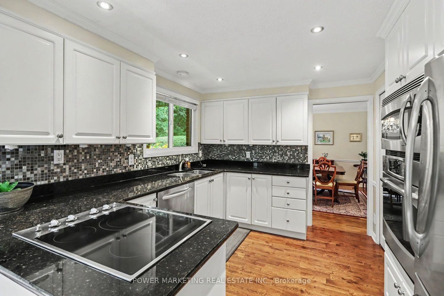 29 Okanagan Drive • Ottawa, ON photo 13