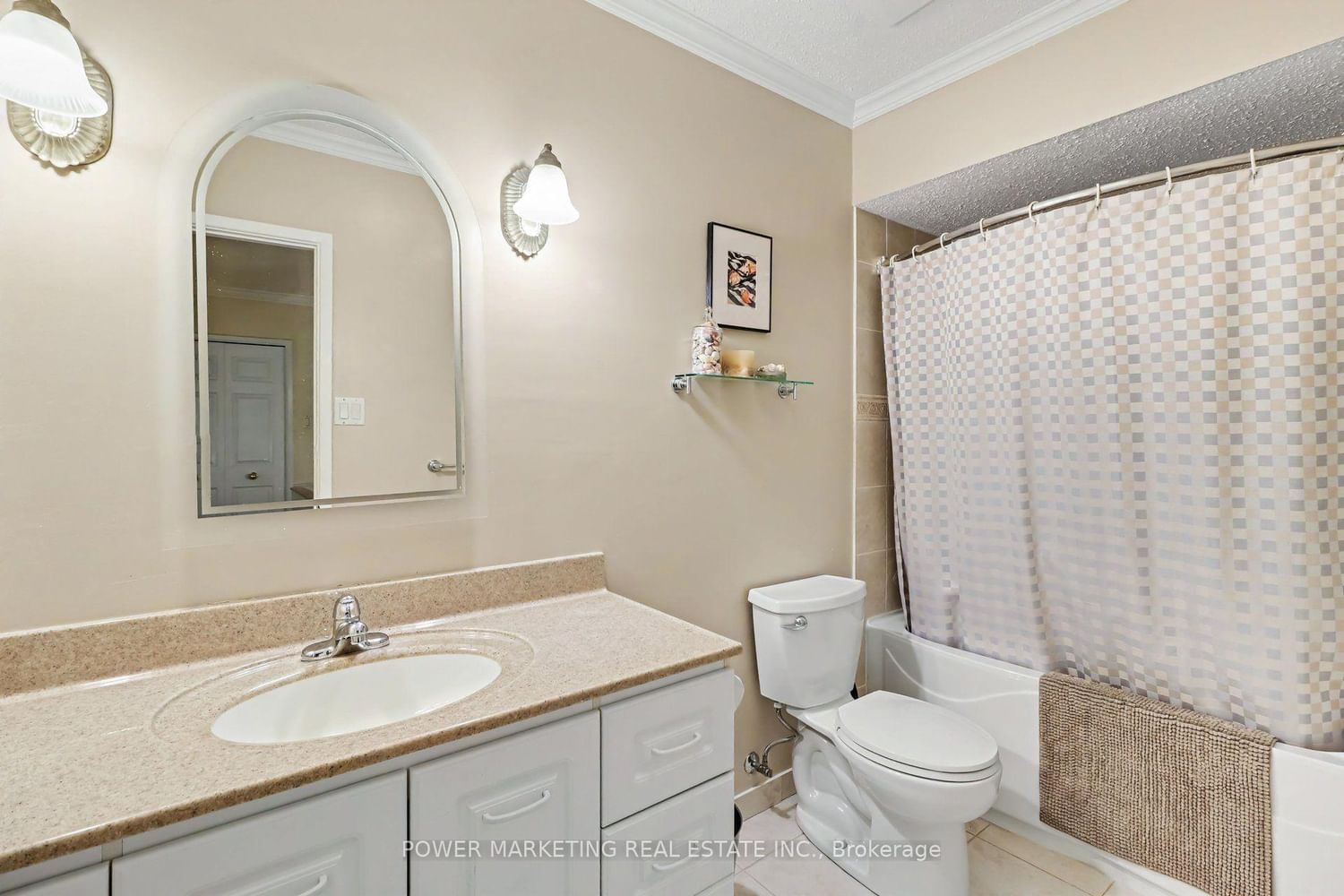 29 Okanagan Drive • Ottawa, ON photo 18