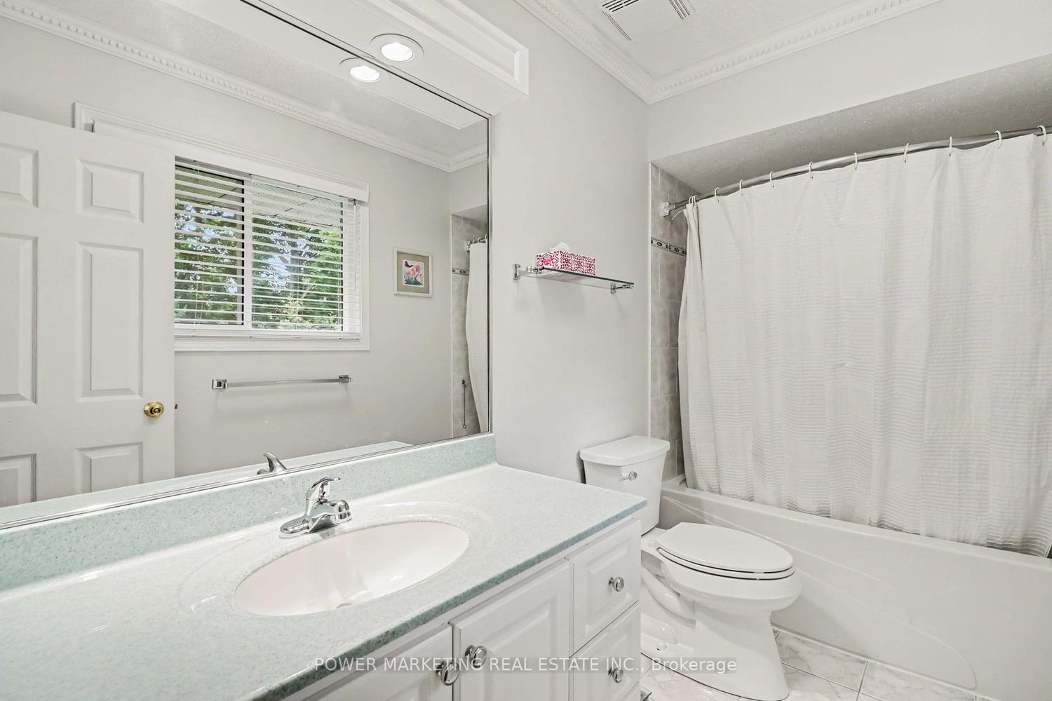 29 Okanagan Drive • Ottawa, ON photo 25