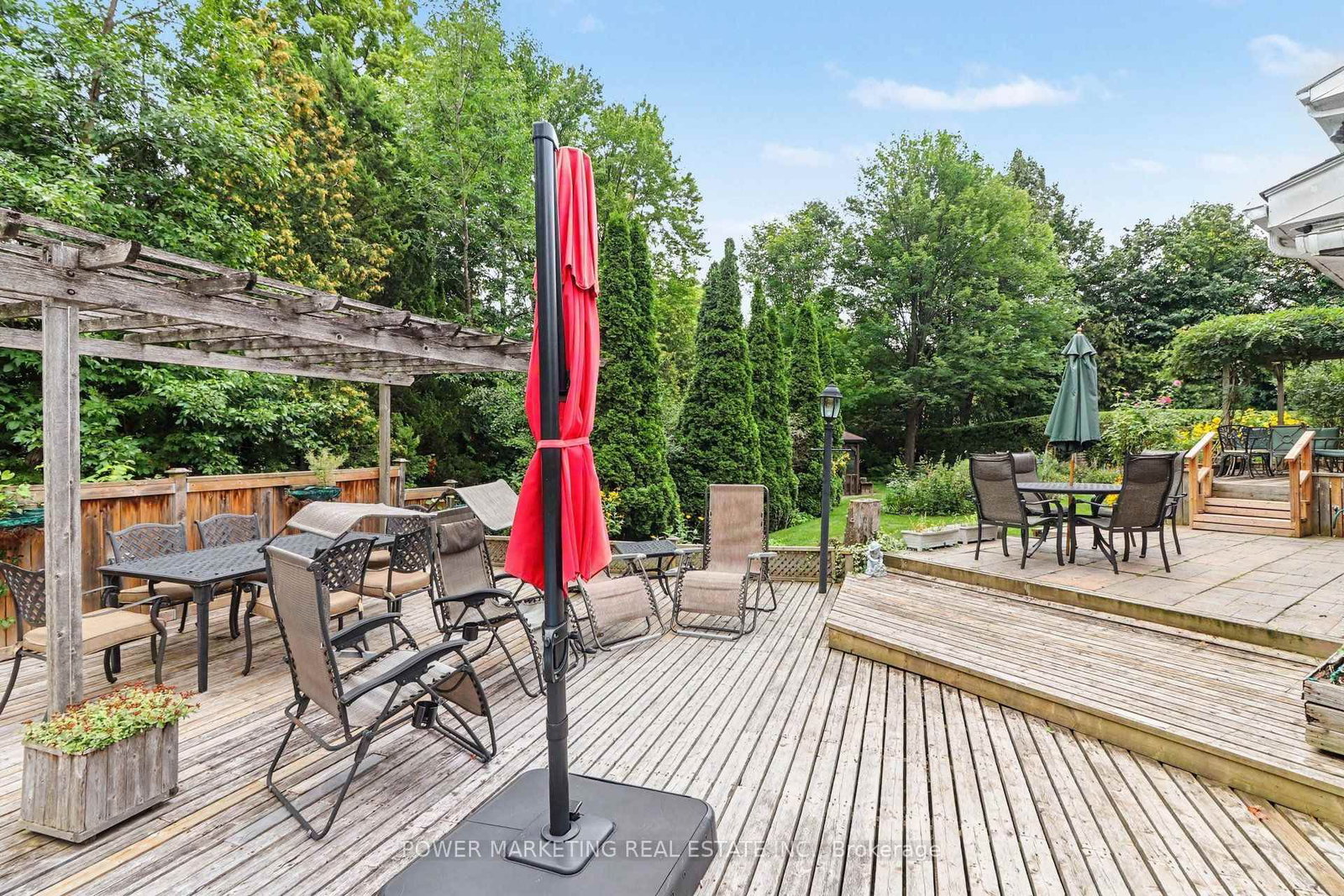 29 Okanagan Drive • Ottawa, ON photo 32