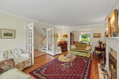 29 Okanagan Drive • Ottawa, ON photo 8