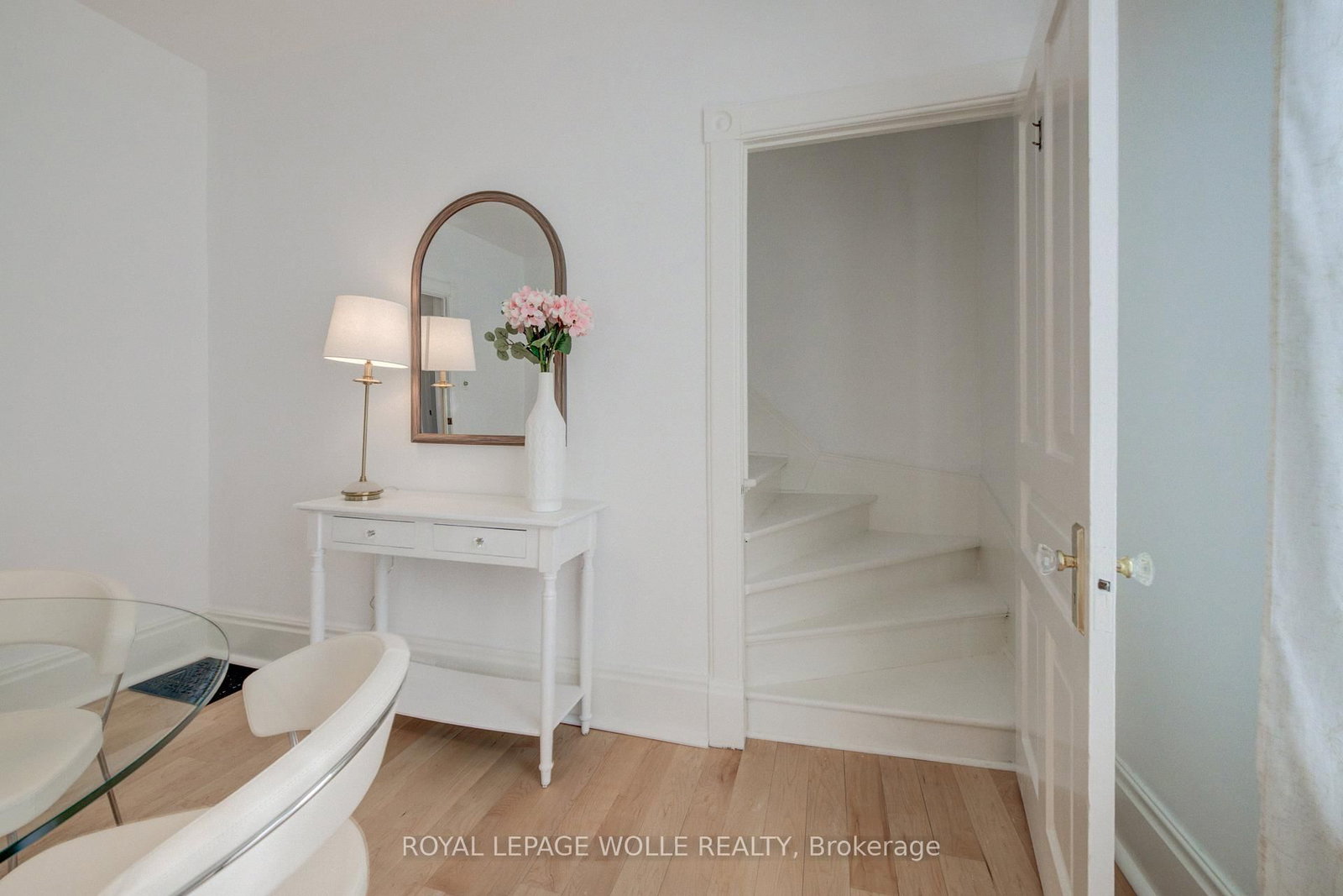 25 Central Street • Waterloo, ON photo 16
