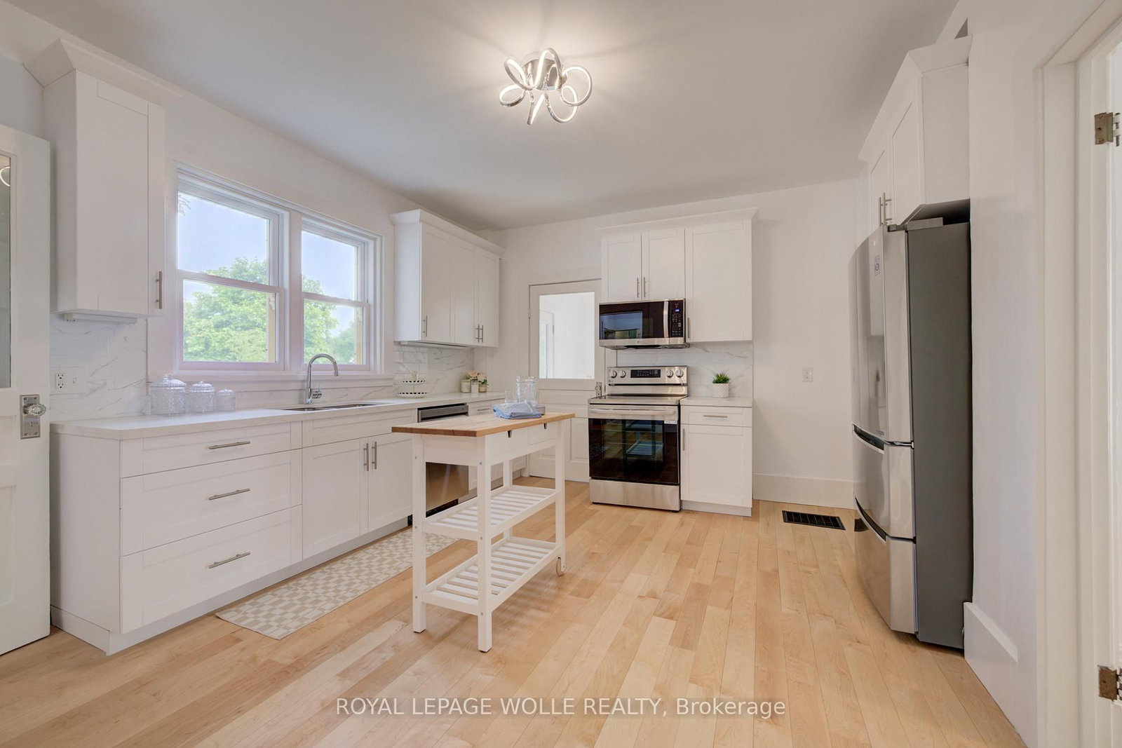 25 Central Street • Waterloo, ON photo 17