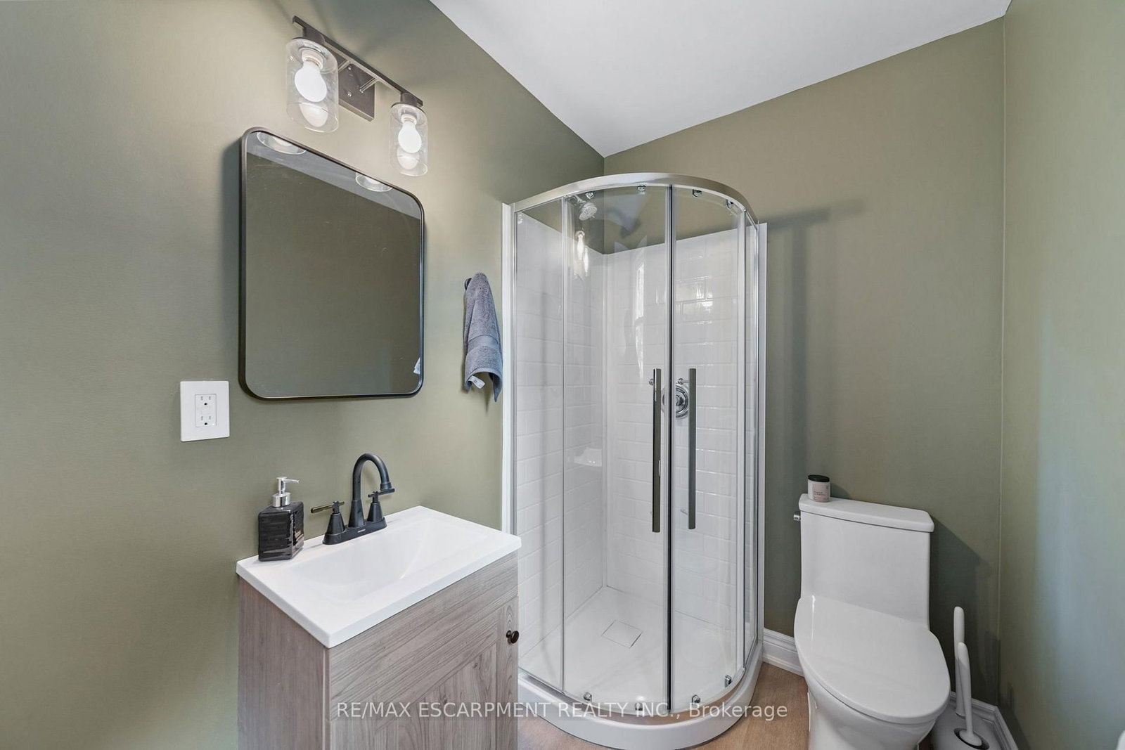 80 Sarah Street • Brant, ON photo 19