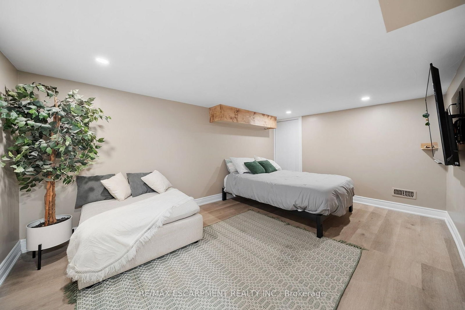 80 Sarah Street • Brant, ON photo 30