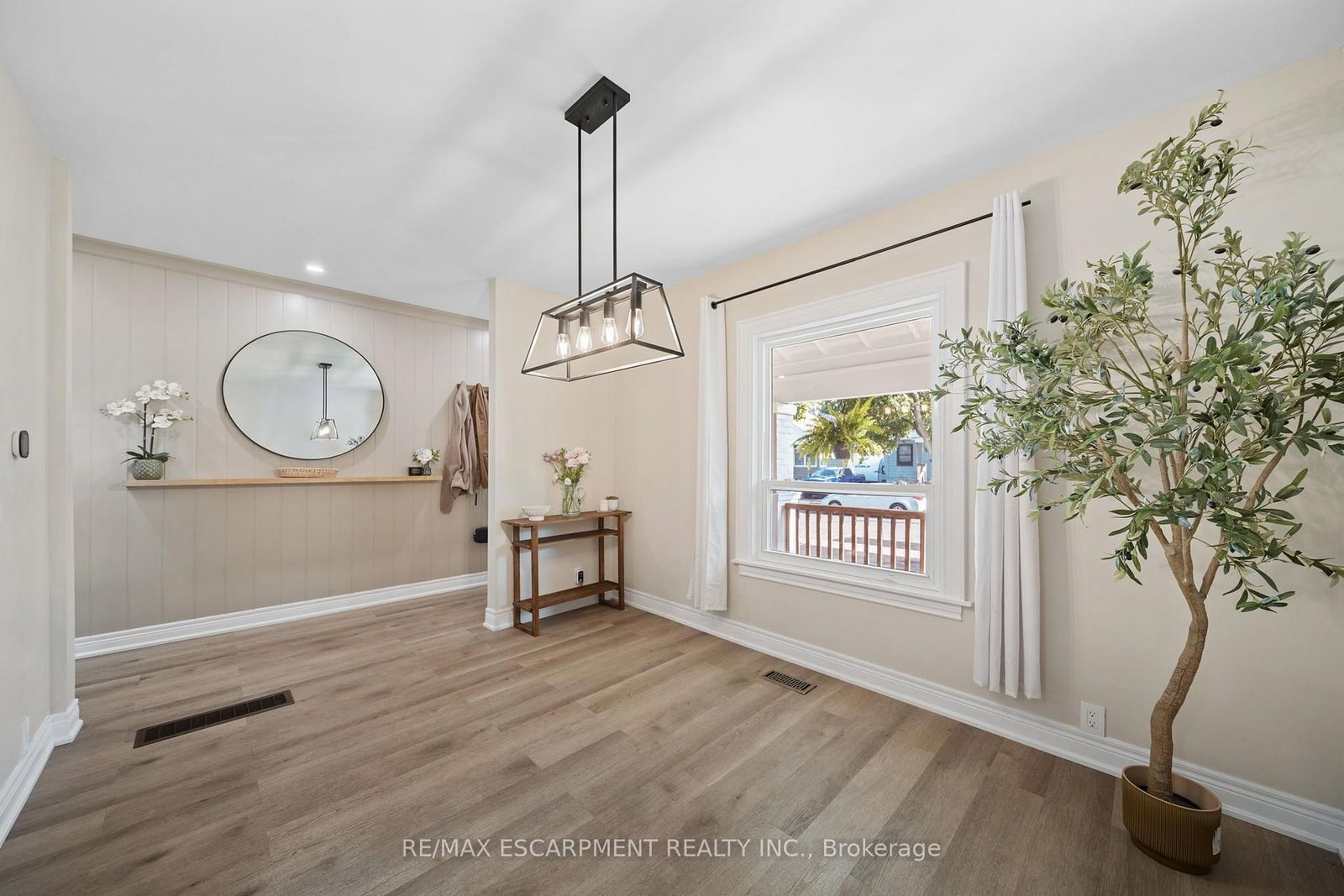 80 Sarah Street • Brant, ON photo 9