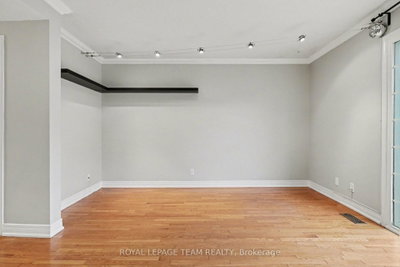 187 MONTEREY Drive • Ottawa, ON photo 6