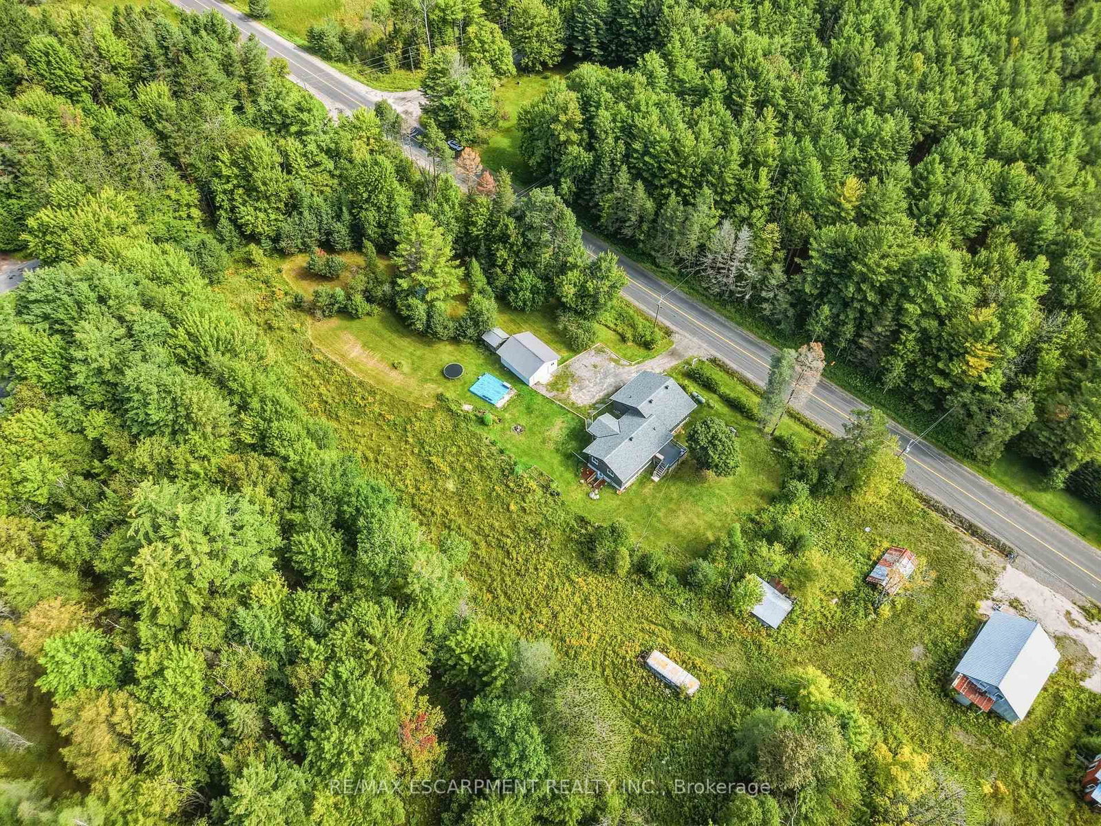 400 Raymond Road • Muskoka Lakes, ON photo 33