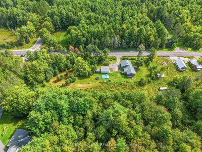 400 Raymond Road • Muskoka Lakes, ON photo 4