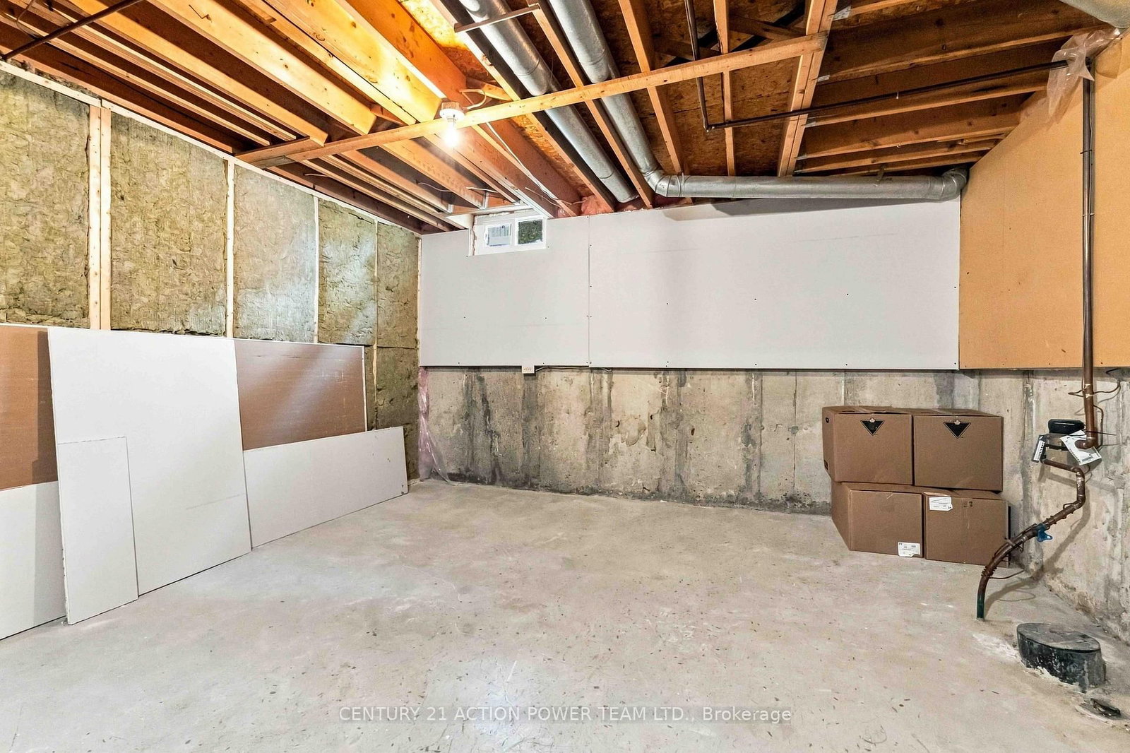 6179 VOYAGEUR Drive • Orleans, ON photo 40