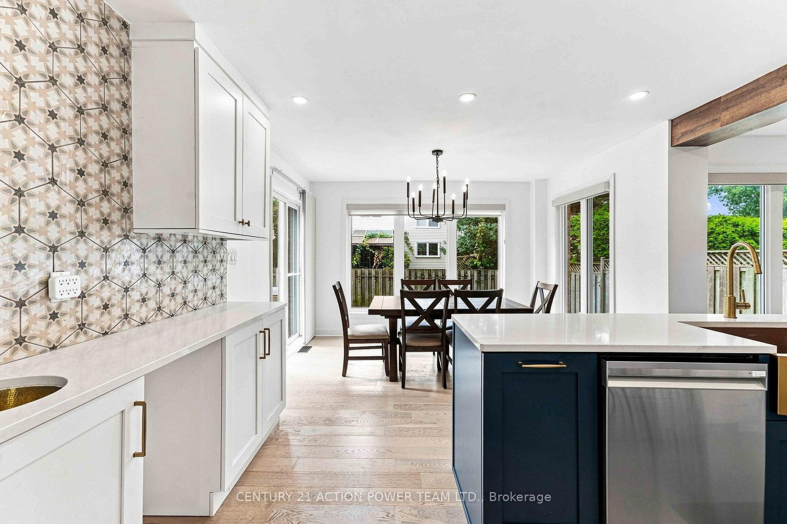 6179 VOYAGEUR Drive • Orleans, ON photo 8