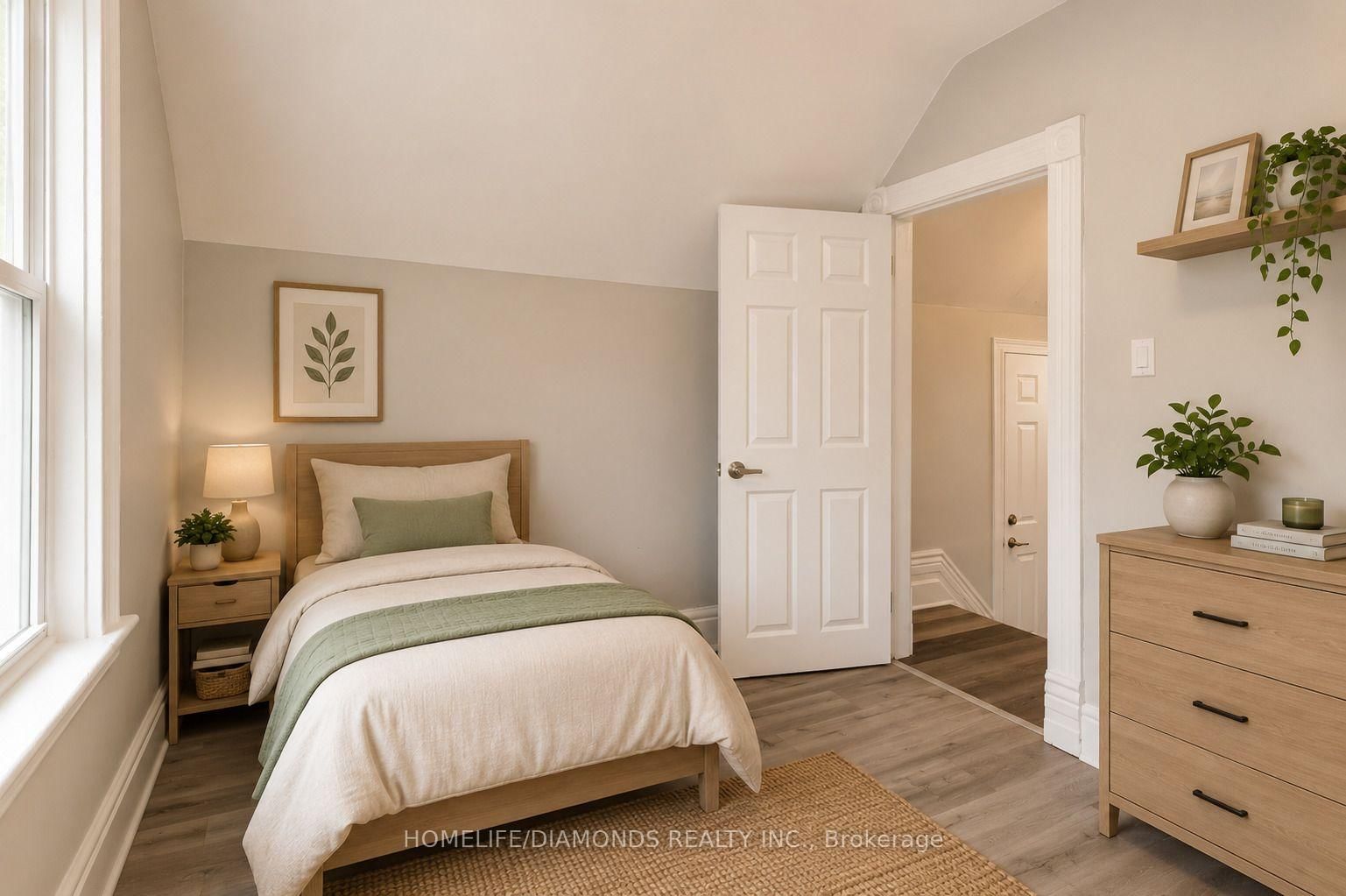 338 HAMILTON Road • London East, ON photo 12