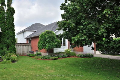 428 Flannery Drive • Centre Wellington, ON photo 2
