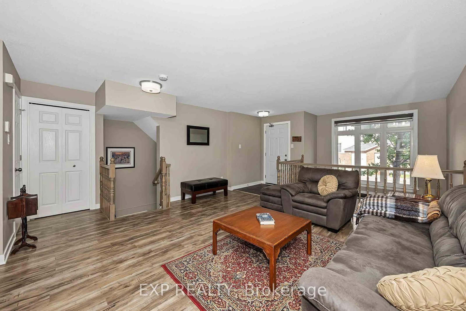 301 Elite Private • #1 • Ottawa, ON photo 2