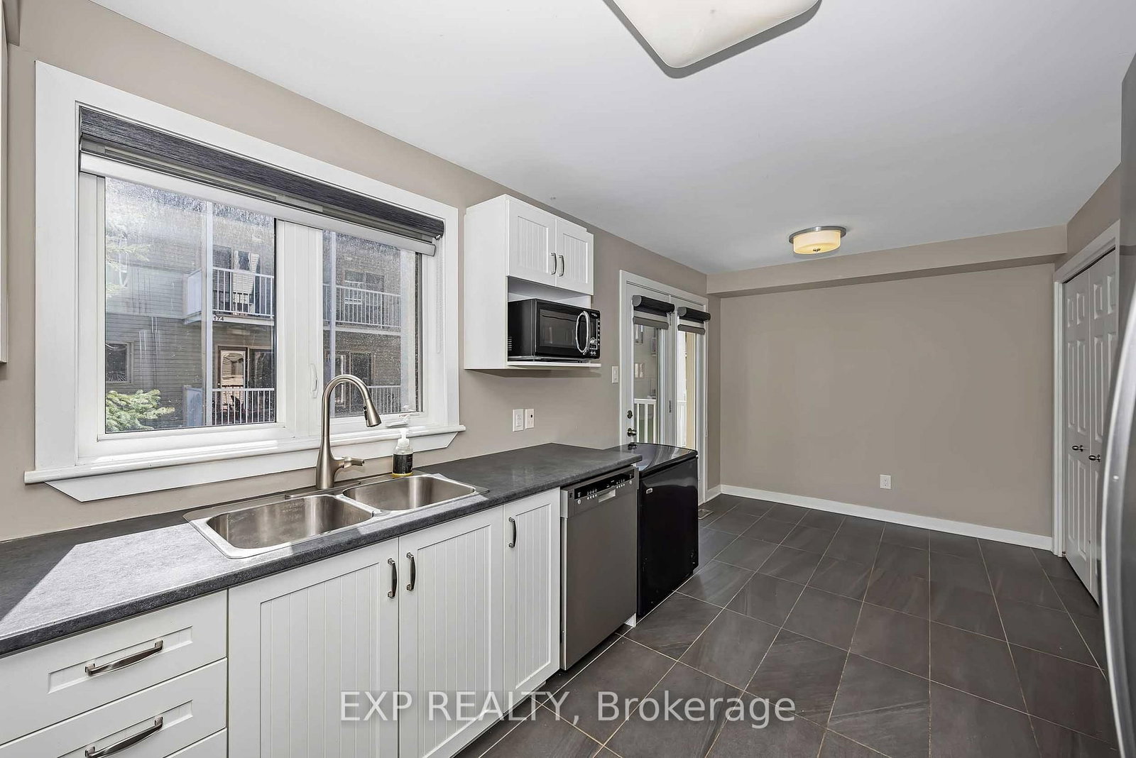 301 Elite Private • #1 • Ottawa, ON photo 6