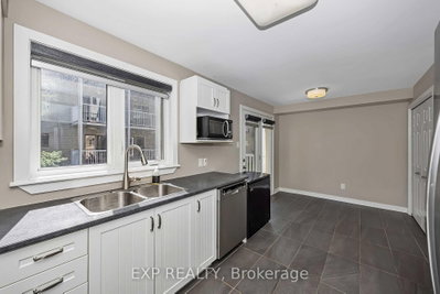 301 Elite Private • #1 • Ottawa, ON photo 6