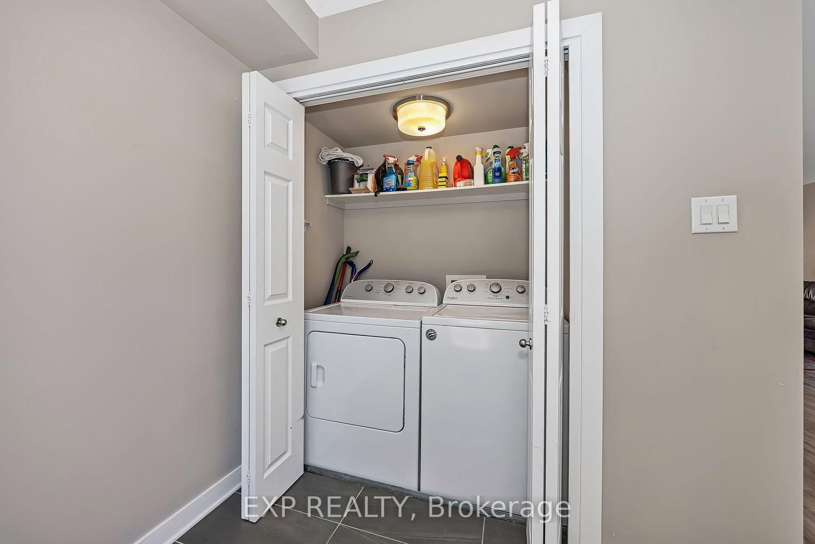 301 Elite Private • #1 • Ottawa, ON photo 9