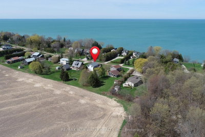 74156 Bluehaven Beach Drive • Bluewater, ON photo 2